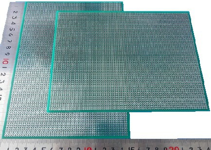 ガラス片面　ユニバーサル基板　150mm×200mm　57×77ホール　1枚入　＜pcb-085＞