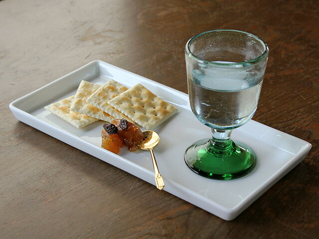 【アウトレット】白い食器 前菜トレー 25.5cm ※鉄粉など目立つ / 訳アリ 食器 長角 焼き物 さんま皿 プレート 皿