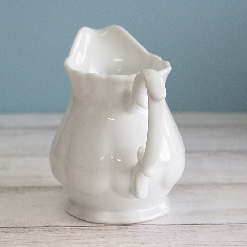 ホワイト ぽってりフリル クリーマー【アウトレット】