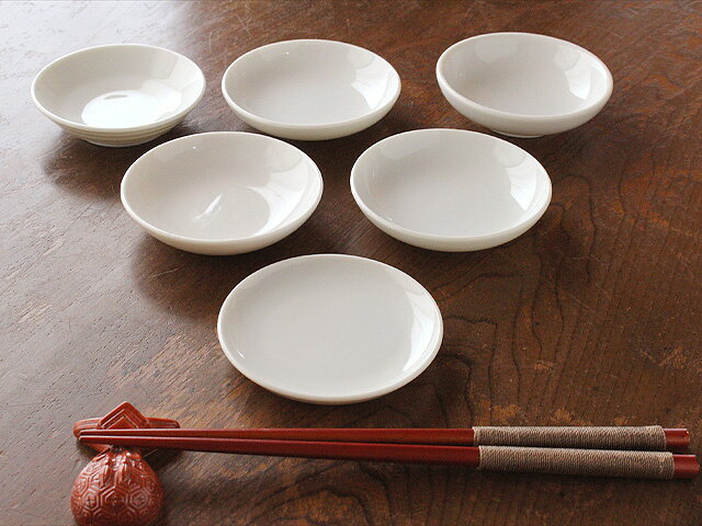 【アウトレット】形おまかせ白い小皿約2.5〜3寸（約8〜9cm)