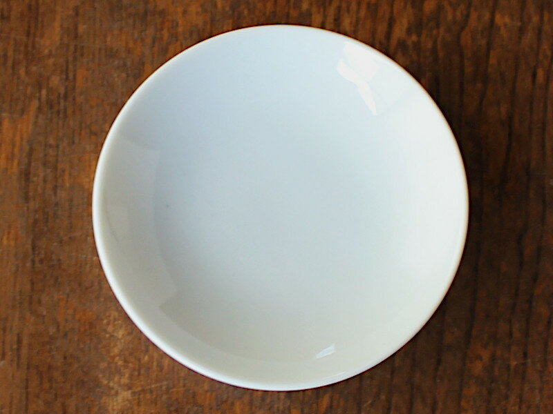 Mino Ware - 【アウトレット】オフホワイト 9.3cm 手塩皿 / なめらかな深さ 醤油 ソース 薬味入れ 漬物皿に