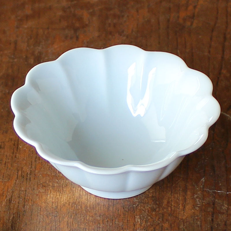乐天商城 - 【アウトレット】菊型 10.7cm 小鉢 ※色味おまかせ [10.7×H4.6cm] / 菊型 輪花 小鉢 小付 和え物 おひたし 副菜