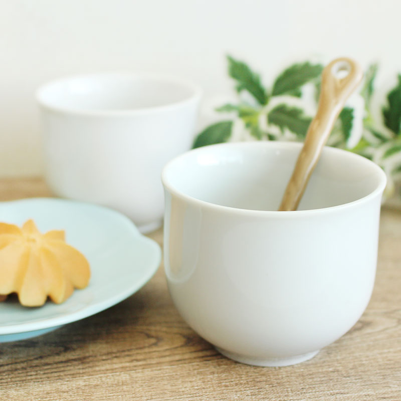 【アウトレット】白磁 反口 丸い湯呑[Φ7.6×H6.5cm] / 白い食器 湯呑 煎茶 緑茶 無地 シンプル 小鉢 デザート カップ 来客者 業務用