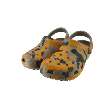 クロックス crocsClassic Printed Camo Clog クラシック プリンテッド カモ クロッグ 迷彩 メイサイ カモフラ カジュアル アウトドア レジャー ビーチ オレンジ ジン/マルチ 34(Orange Zing/Multi(25cm〜)) 206454 サンダル メンズ ユニセックス シューズ 靴