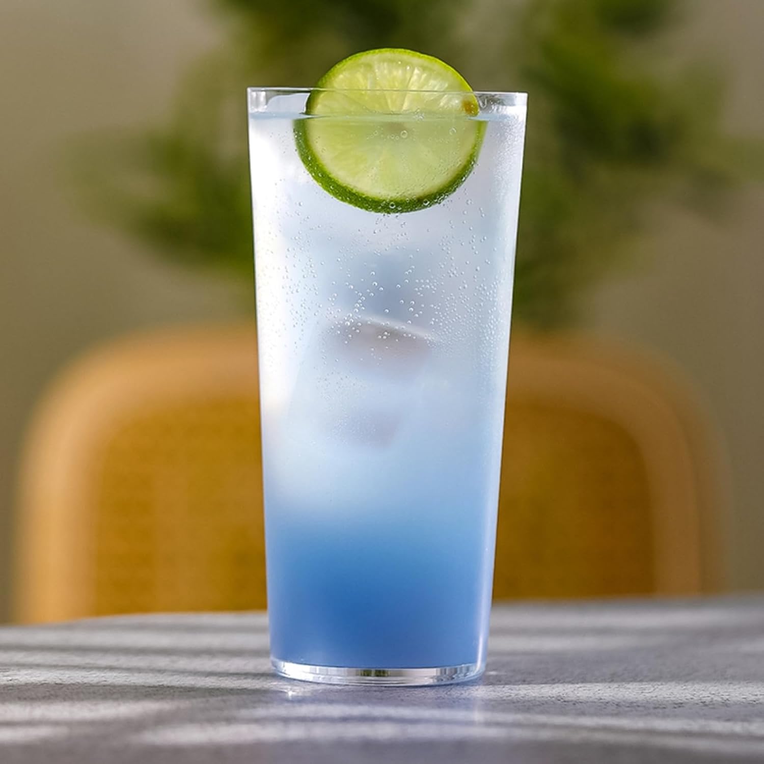 カクテルグラス ガラス 550ML 北欧風 レストラン ソーダ ドリンクカップ スパークリングウォーターカップ ジュースカップ 氷入り可能 メニスカスカップドリ...