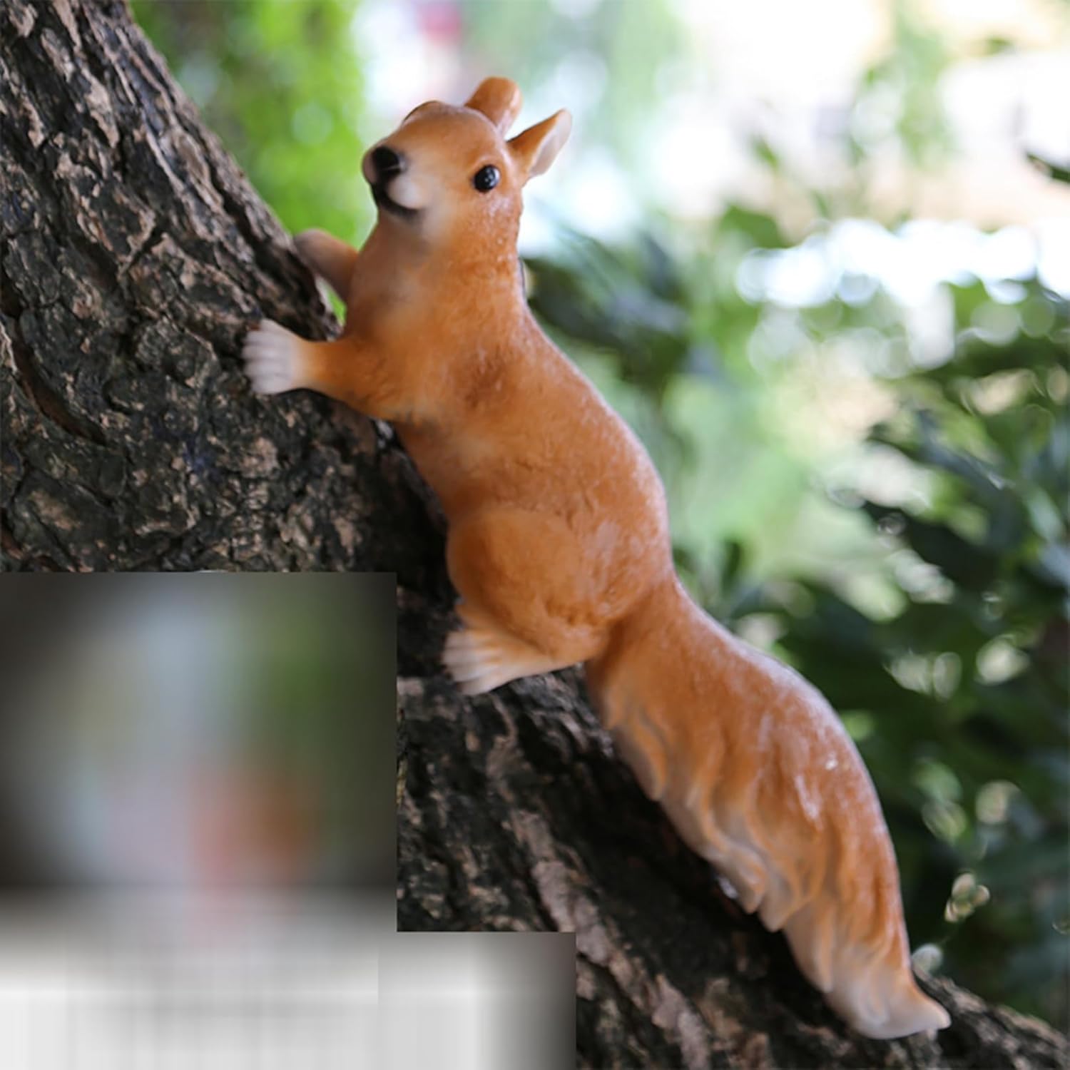 ガーデンオーナメント リス 栗鼠 掛ける 庭の装飾 屋外装飾 樹脂置物 リアル かわいい インテリア 園芸用品 園芸雑貨 アニマル 庭園 人工 池 石の上 ガーデン雑貨 癒しグッズ 装飾品 置き物 プ