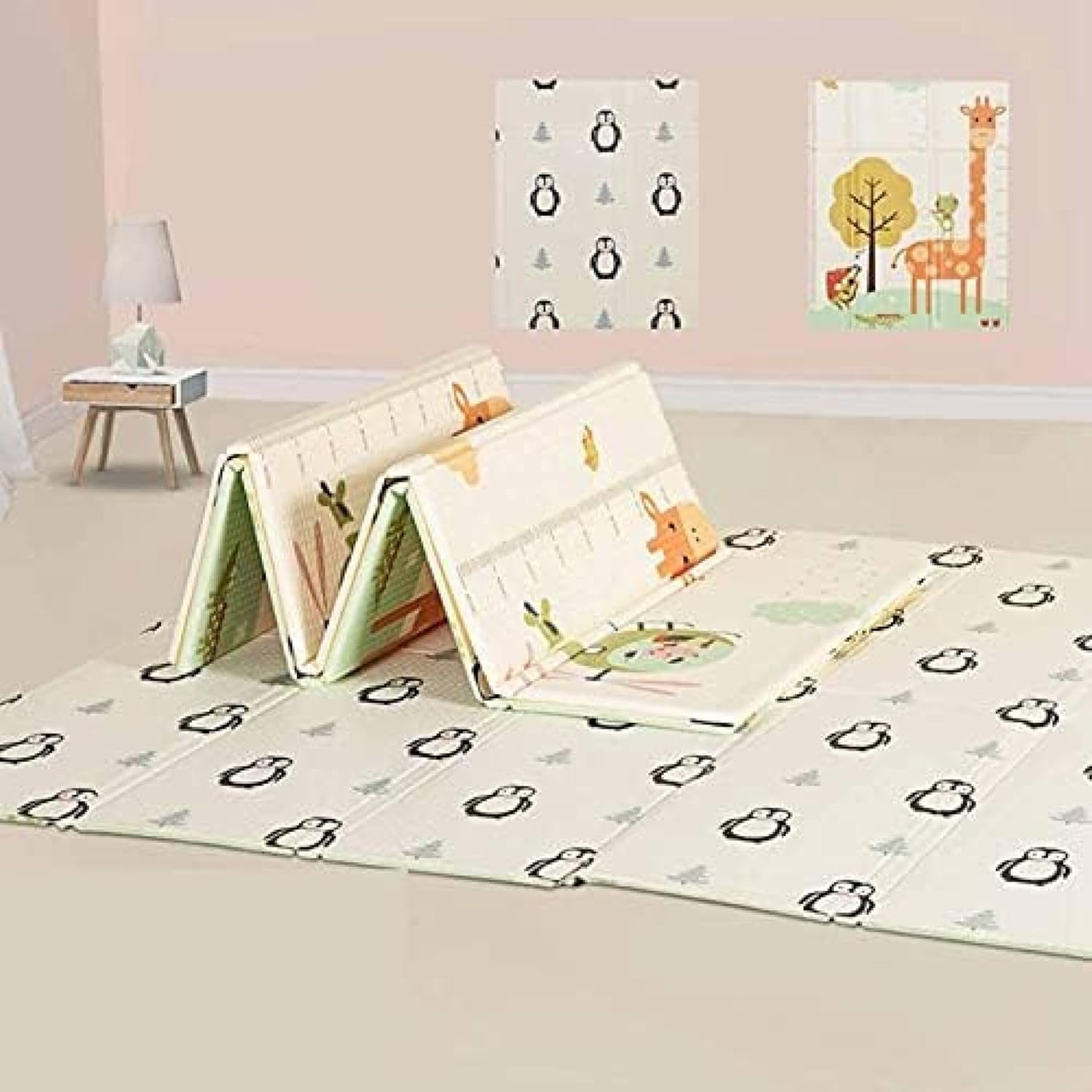 ベビープレイマット 栗鼠 曇 可愛い 折りたたみマット ノンスリップ XPE素材 防ダニ 拭ける 防雨 両面使用 防音 衝撃吸収 お片付け簡単 知育促進 保育園 子育て 赤ちゃん 子供部屋 子供用 幼