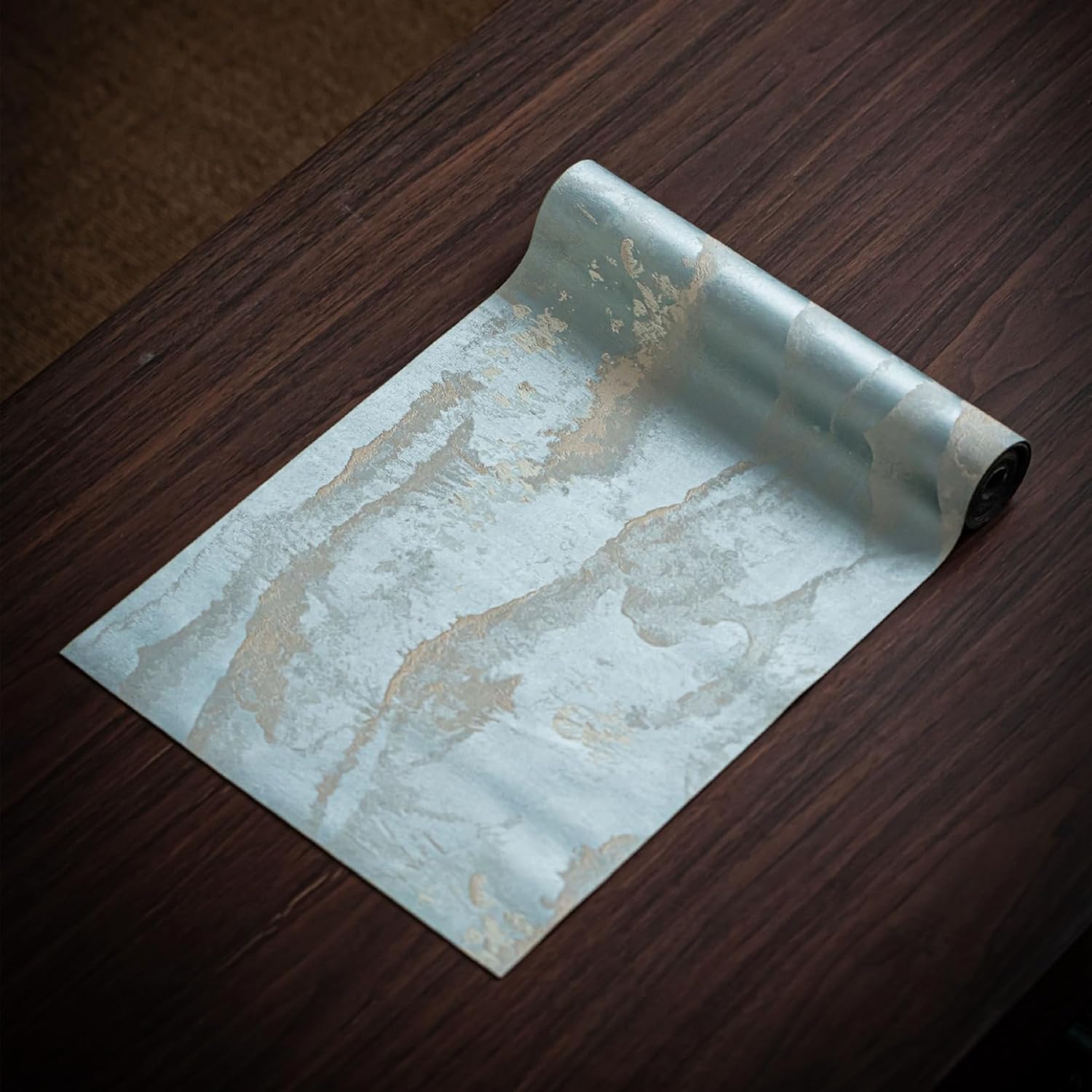 　　　 -------商品詳細------- 【テーブルランナー】テーブルランナーはテーブルの中央に掛ける帯状のファブリックです。 全体を引き締め、コーディネートのアクセントになります。食卓を彩る、テーブルランナーのある暮らしをお楽しみくだ...