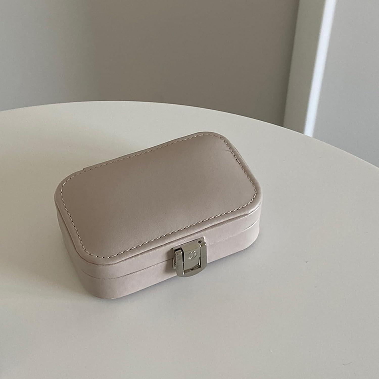 ジュエリーボックス ジュエリーケース バックル PUレザー ジュエリー入れ ミニ宝石箱 レディース 小物..