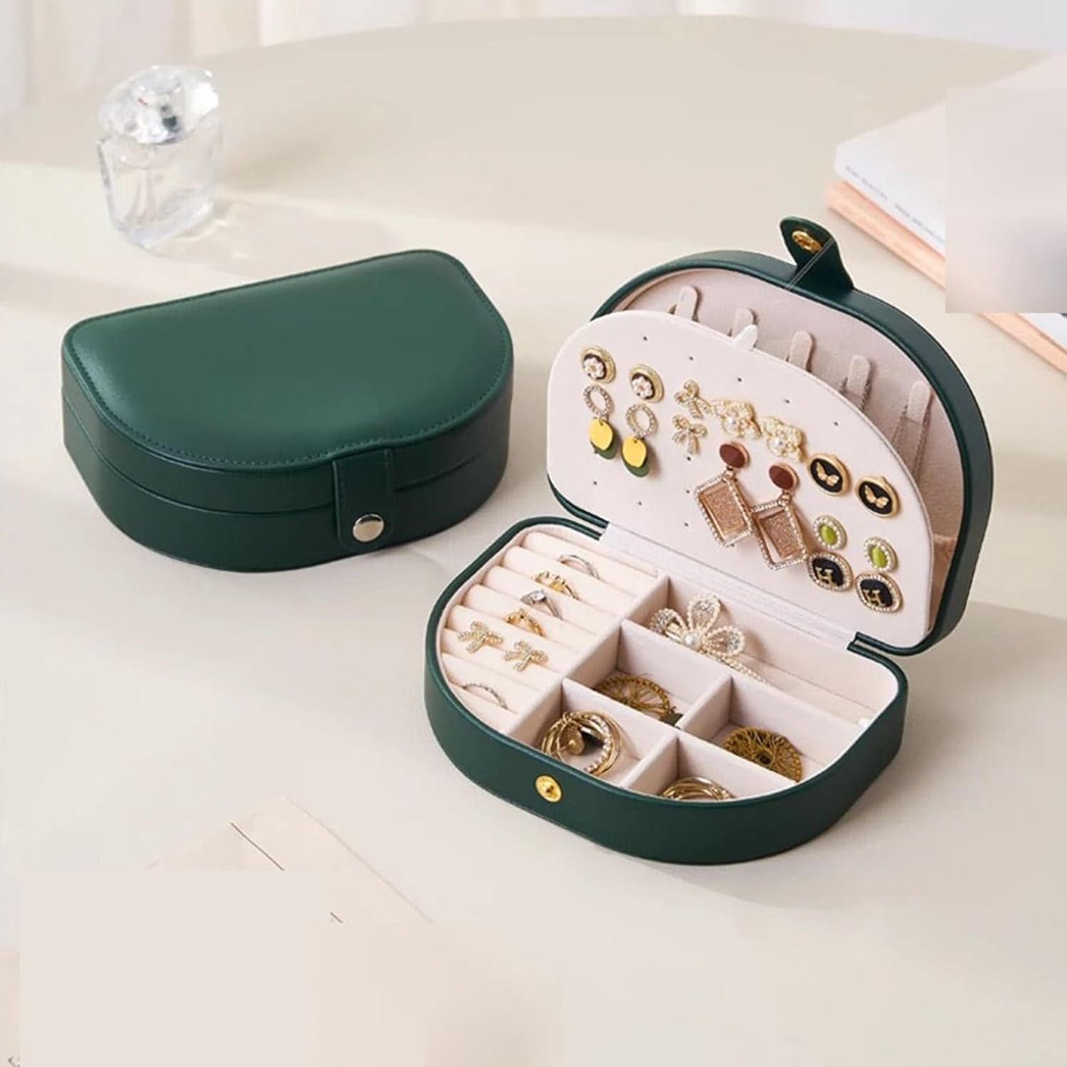 楽天サステナライフジュエリーボックス アクセサリーケース 2層 ミニ 持ち運び 17*12*5cm ネックレス ブレスレット レザー 女の子 軽量 彼女誕生日プレゼント トラベルジュエリーボックス/ケース バッグ 17