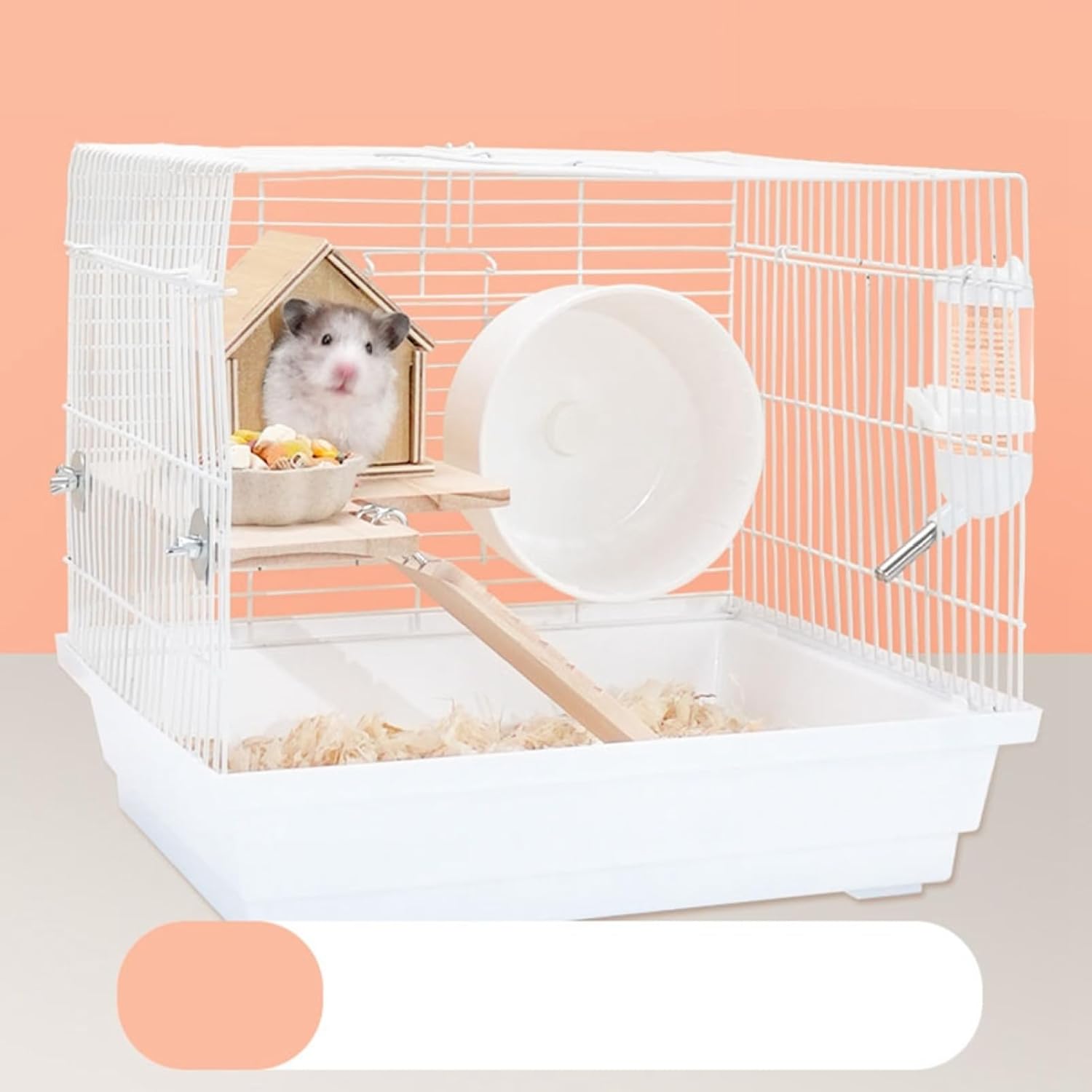 　　　 ◆◇◆売れている秘密◆◇◆ 【透明質なABS材質】割れにくく、耐久性抜群なABS材質を採用し、透明性は良くて、外からはっきり見えます。大好きなペットさんと近距離で近付きます。 【掃除簡単な組み立て式デザイン】組み立て式デザイン、掃除簡単。常にケージの清潔を保つ、綺麗な環境を維持します。 【運動不足を解消するハムスターランド】ハムスターの運動不足対して、広々とした空気が提供しています。 【空気な流れる良く、通気性がぱっちりなケージ】ケージの屋上と両側に複数の通気孔が付きます、空気の流れが良くて室内の温度とほとんど同じです。温度の管理が易くて、ハムスターさんに良好な生活環境が作ります。 ▲ 注意：このリンクはケージ単品と部品のみを販売しており、レイアウト例のケージ内の他の飾り物（?植、おやつ、床材など）は含まれていません。もし商品に不具合や使用方法が不明な場合は、遠慮なくご連絡頂きますようお願い致します。 　　　◆◇◆注意事項◆◇◆ご覧のモニターの環境、撮影環境により実物と色味が異なって見える場合がございます。湿った状態で他のものと擦り合わせると色が移る恐れがあります。濃色品の洗濯時は、白色、淡色と分けて洗ってください。説明 -