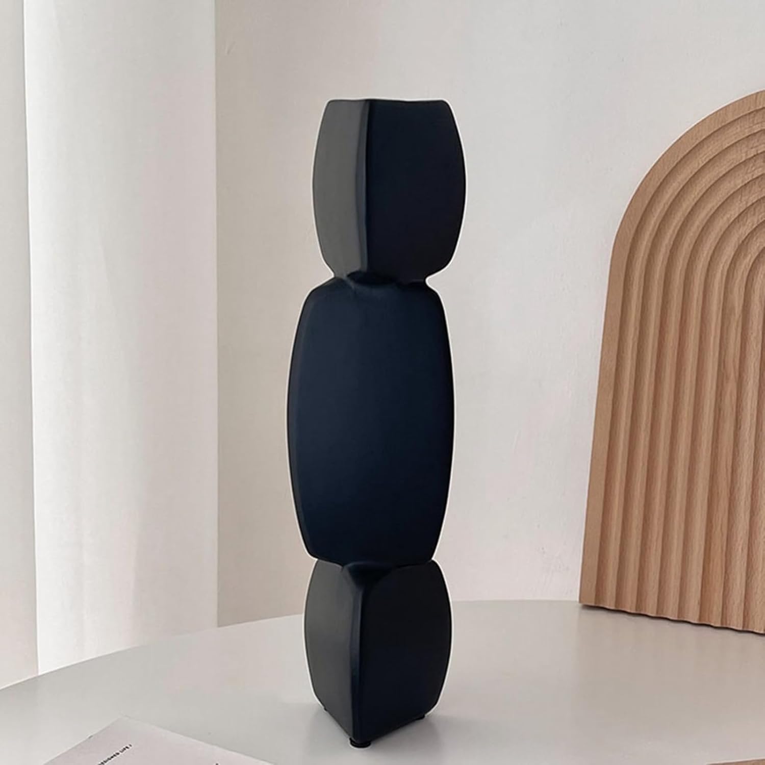 花瓶 陶器 ホワイト ブラック おしゃれ INS風 インテリア 高い 一輪挿し ドライフラワー 生け花 造花 かびん 花器 民宿 食卓 玄関 レス..