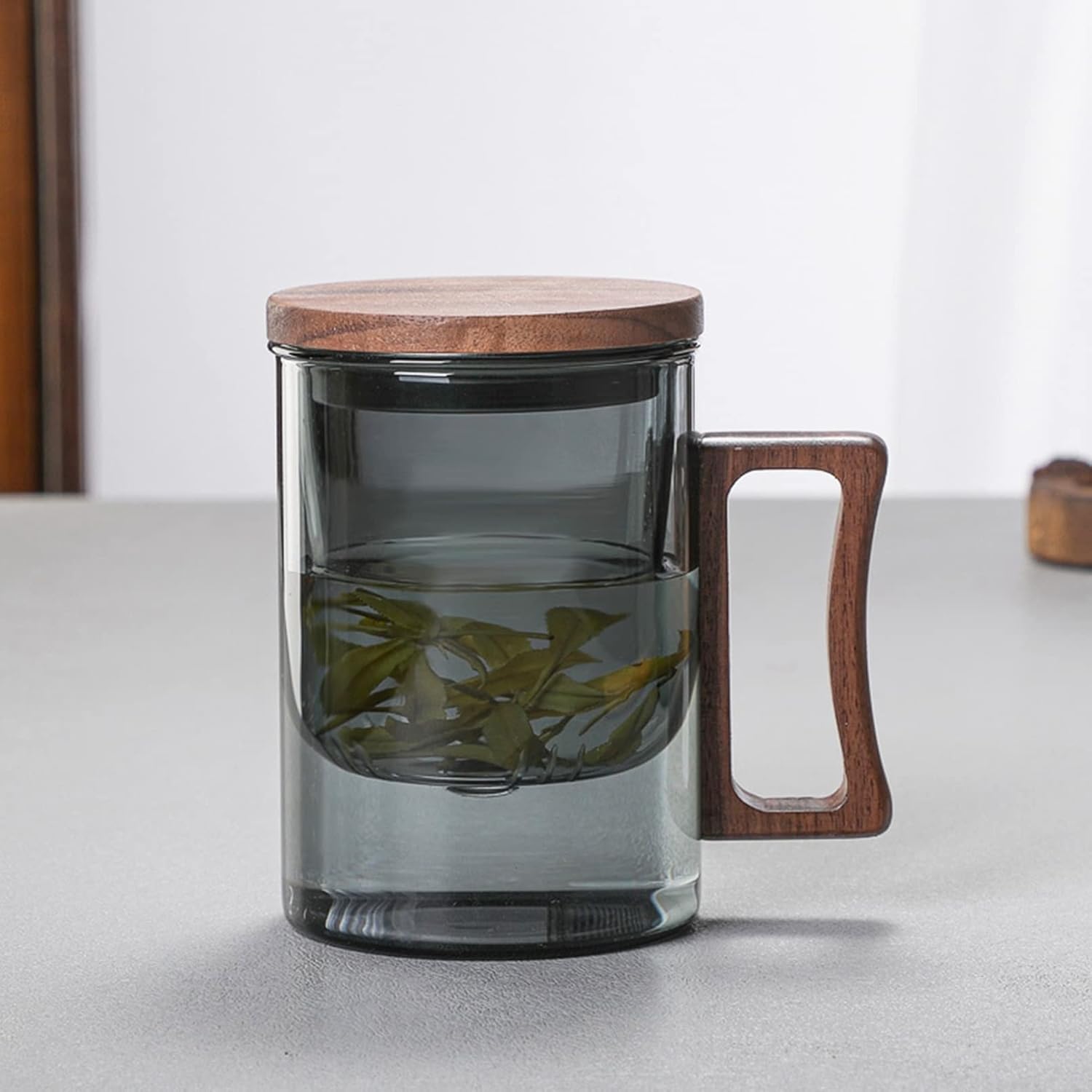 ガラスカップ マグ 水筒 茶水分離式 茶漉し 透明 耐熱ガラス 木製ふた 会社 自宅用 冷水/熱湯OK 400ML 蓋付き リーフティポット 断熱 おしゃれ 大容量 麦茶 花茶 ハーフティー ティーパ