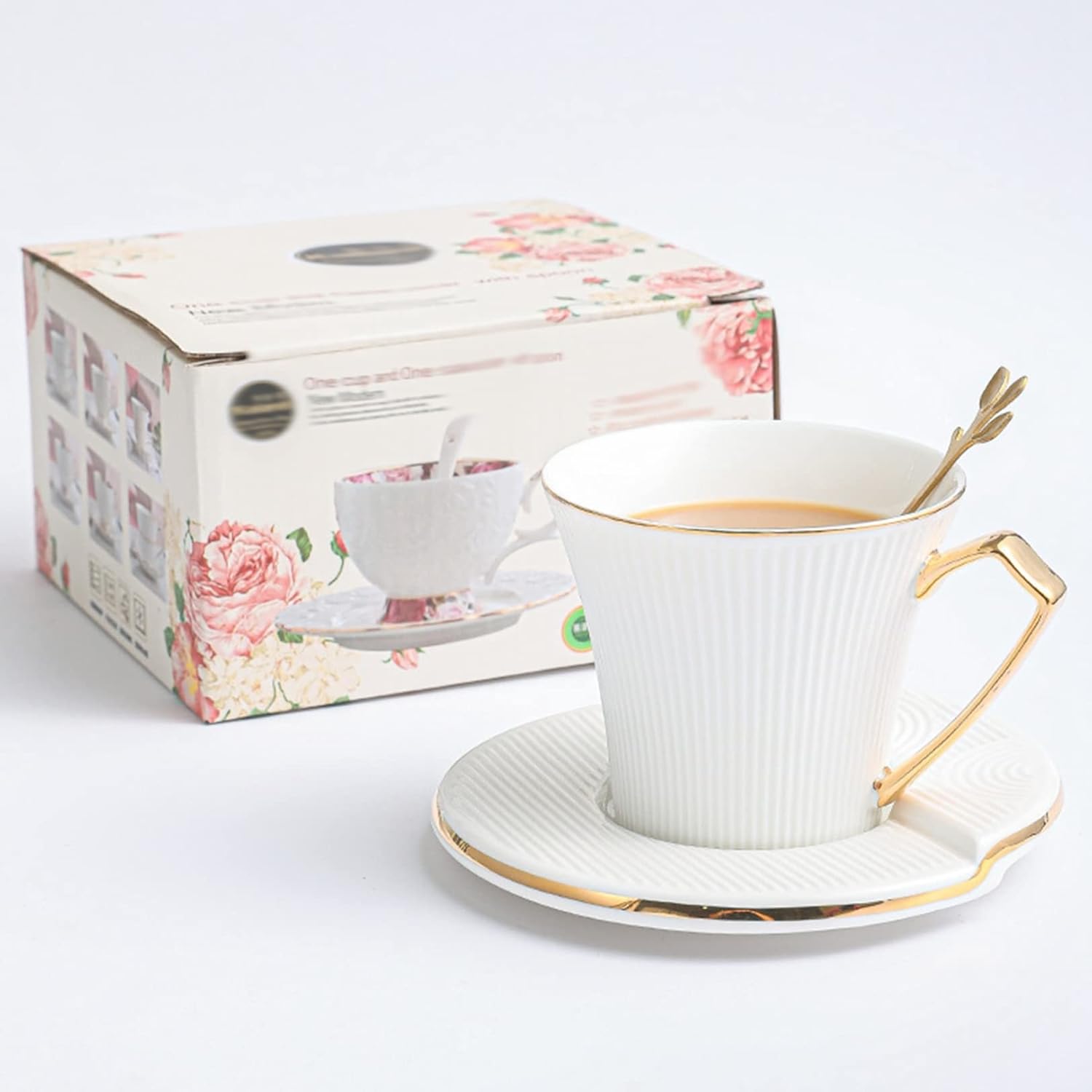 コーヒーカップ ソーサー ティーセット ボーンチャイナ 1客セット 食器 コーヒーマグ ドリンクカップ ゴールデンリム 田園風 日常 ウエディング 結婚祝い デザート 牛乳 お茶用 おしゃれ 来客 オ