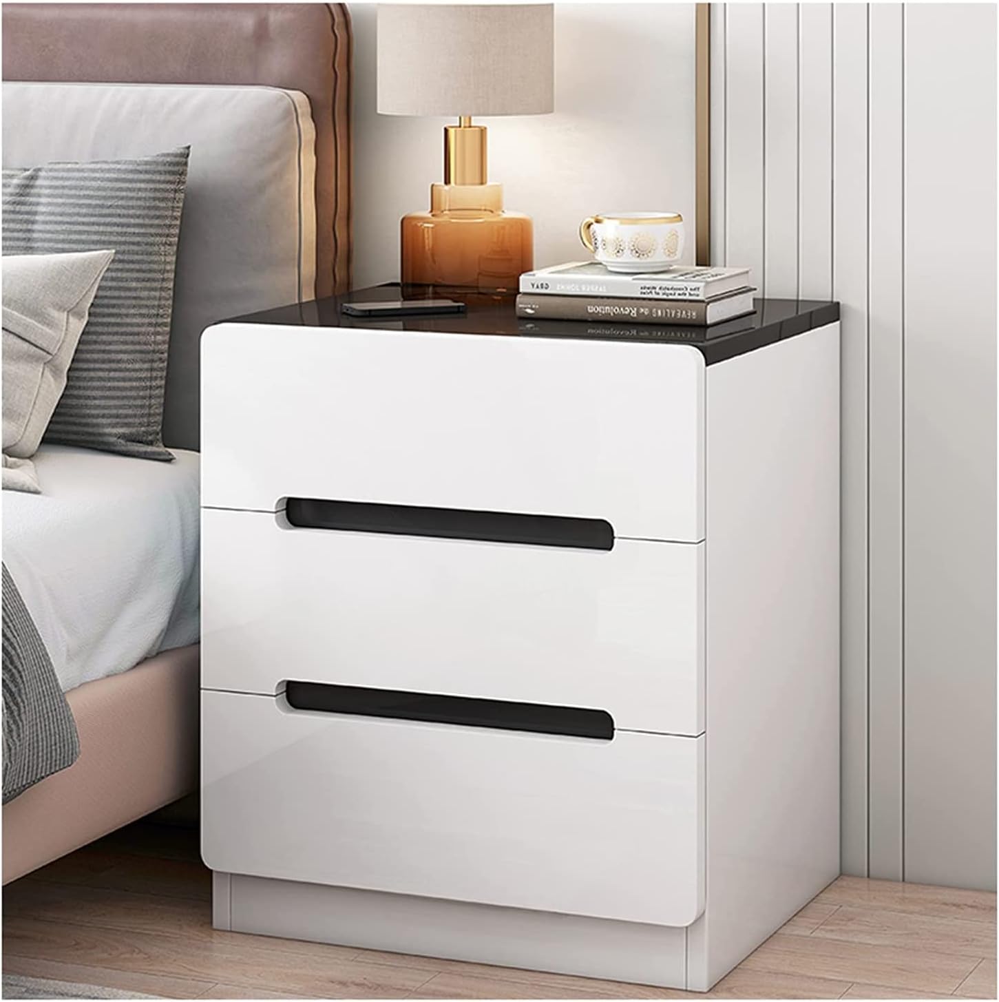 ベッドサイドテーブル 3つの引き出し付き 木製 寝室用のシンプルなナイトスタンド, モダンなベッドサイドキャビネットホワイト, リビングルーム用, ベッドルーム, 組み立て簡単 38x41x59cm