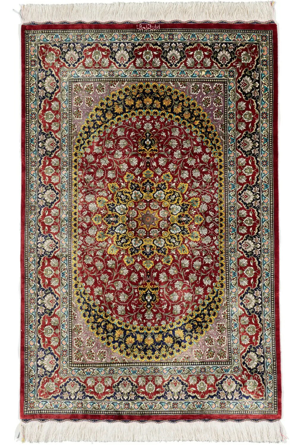 ペルシャ絨毯 クム産 アハマディ工房 シルク 約80 x 120cm 玄関マット ワインレッド 赤色 メダリオン シルク 絹 絵画 タペストリー 壁 サラサラ ツヤツヤ 艶 光沢 上品 高級 ホットカーペット対応 床暖房対応 オールシーズン 一年中 現品限り 一点物 手織り