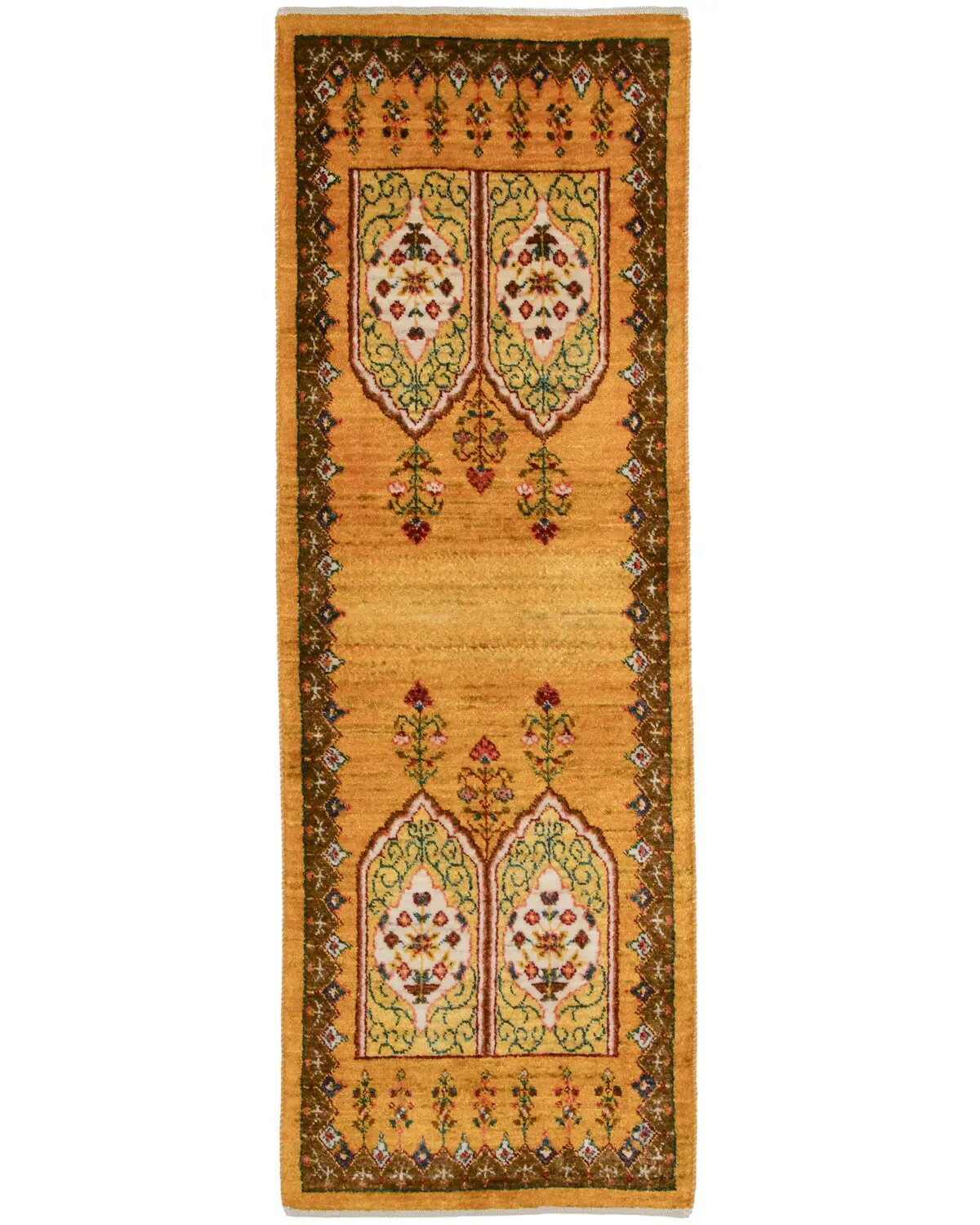 品名 ペルシャギャッベ ファイン 素材 ウール サイズ 約50.5cm x 145.5cm 厚み 約1.5cm 生産地 シーラーズ 商品番号 71887 シーラーズ産のペルシャギャッベです。 温かみのある黄色のグラデーションに、四つの花瓶文...