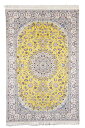 ペルシャ絨毯　ナイン　約135cm x 210cm リビングサイズ 約2畳 イエロー 黄色 ウール シルク 羊毛 絹
