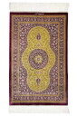 ペルシャ絨毯 クム シルク 約60cm x 93cm 玄関マットサイズ 絹 レッド イエロー 赤 黄色 アミニ工房 サラサラ ツヤツヤ 艶 光沢 上品 高級 メダリオン 唐草模様 ホットカーペット対応 床暖房対応 一年中 オールシーズン 現品限り 一点もの ペルシャ製 手織り
