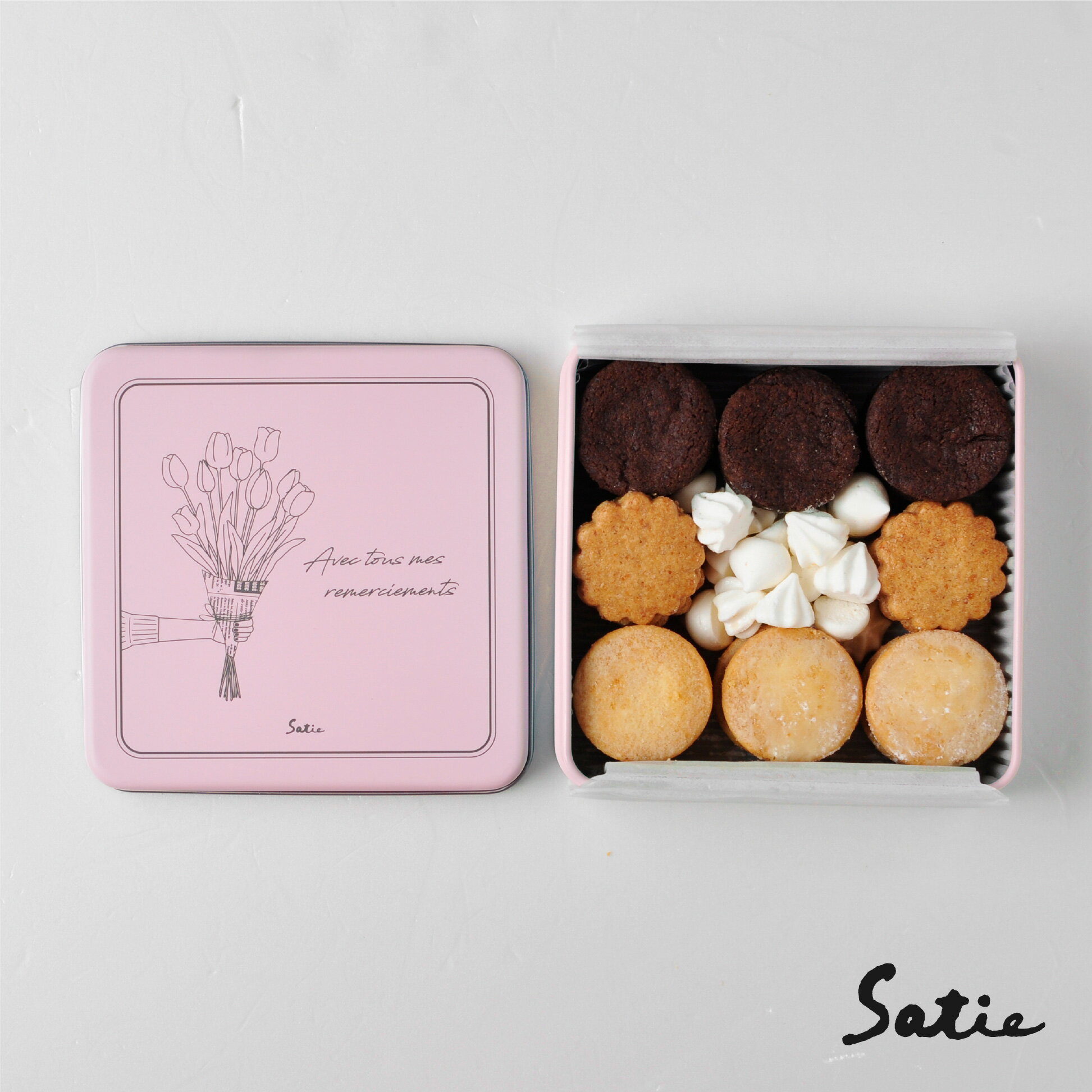 クッキー缶 Les Biscuits de Satie (レ ビスキュイ ドゥ サティー) pink　ピンク 【クッキー缶 クッキー チョコレートクッキー ギフト プレゼント 詰め合わせ 焼菓子 お菓子 スイーツ 人気 かわいい 可愛い おしゃれ 春／手土産／内祝／お礼／お祝】