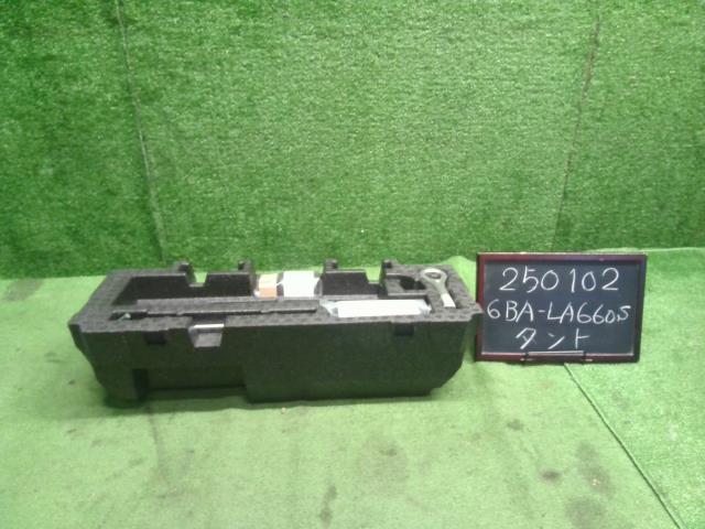 【中古】タント 6BA-LA660S 車載工具 09111-B2011 自社品番250102 B82