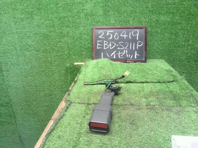 【中古】ハイゼット EBD-S211P ドライバーシートベルト 73230-B5052-B0 自社品番250419 W09