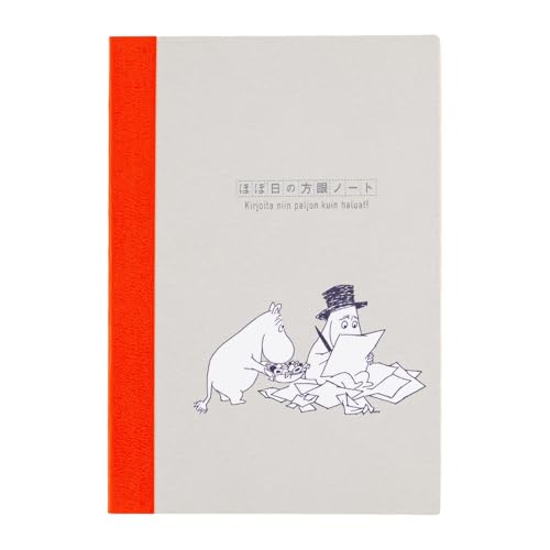グレー/A6/TTT00001045XX・Size:A6・パッケージ個数:1・【サイズ】148×105×8mm・【素材】紙ほぼ日手帳 ムーミン/ほぼ日の方眼ノート（A6）ムーミン ほぼ日手帳とあわせて企画したオリジナル文具雑貨シリーズです。トモエリバーでできた、180度パタンと開く、中が4色に分かれた方眼ノートです。表紙にはムーミンパパとムーミンママの挿絵をレイアウトしました。挿絵は小説『ムーミン谷の夏まつり』から。表紙はグレーのマット素材、背の赤いテープがキリリときいた、キャラクターのかわいらしさを活かしつつも、シックに持ってもらえるような色合わせが特徴です。 c Moomin Characters? 知っておいてほしいこと ■使用している用紙について（手帳） 「トモエリバー（手帳用）」の紙は、薄く、なめらかな書き心地が特徴です。ただし、ご使用のペンやインクの種類・量、使用環境によってはにじみや裏うつりが出たり、乾きにくいことがあります。 あらかじめ目立たない場所で試し書きいただくか、下敷き、吸い取り紙のご使用をおすすめいたします。