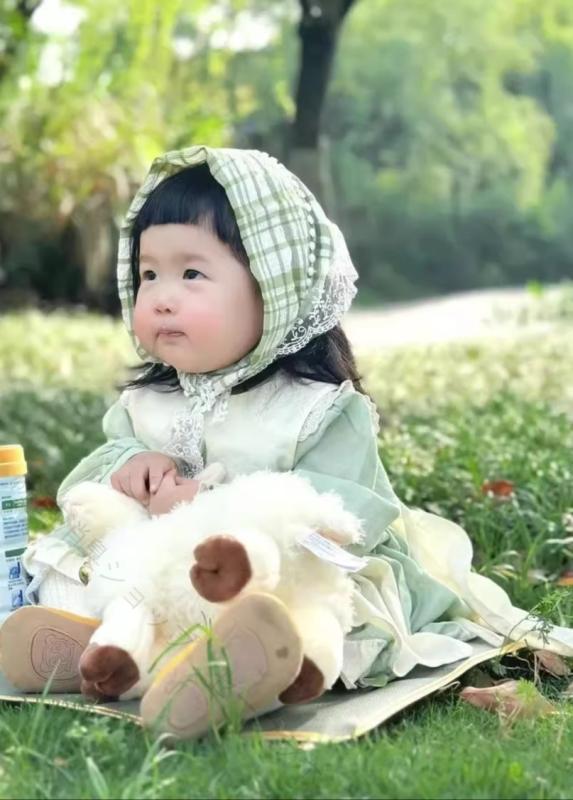 三角巾 韓国 女の子 ベビー 幼児 田園風 スカーフ バンダナ アクセサリー 装飾 レース シンプル かわいい 緑 黄 ピンク チェック柄 【原産国／製造国: 中国】 .三角巾 韓国 女の子 ベビー 幼児 カントリー 調 スカーフ バンダナ アクセサリー 装飾 レース シンプル かわいい 緑 黄 ピンク チェック柄 ヘアアクセ 子供用 お出かけ 人気 おすすめ。発表会、記念撮影、保育園、通園、誕生日、日常コーデのワンポイントにも使いやすく、やわらかな雰囲気を足せます。。 指定された配送時間は承っておりません。【除菌消臭ショップ　セーブラボ】
