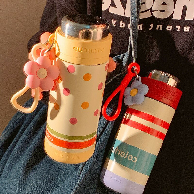 【P10倍！】 保冷 保温 ステンレスボトル 500ml ステンレスタンブラー 水筒 魔法瓶 軽量 マカロン 花飾り ストラップ 雑貨 通学 通勤 持ち運び ステンレス アウトドア 直飲み タンブラー おしゃれ かわいい キッズ ギフト ラッピング 新生活 プレゼント