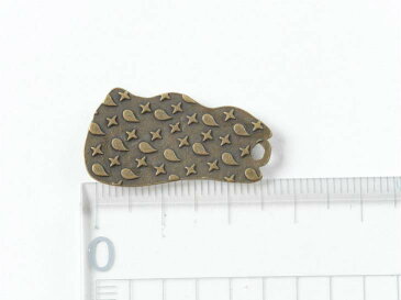 【猫チャーム 黒猫・涙(約27x15mm)】金古美 イラスト キャット カン付 金属チャーム アクセサリーパーツ ハンドメイド資材 手芸材料