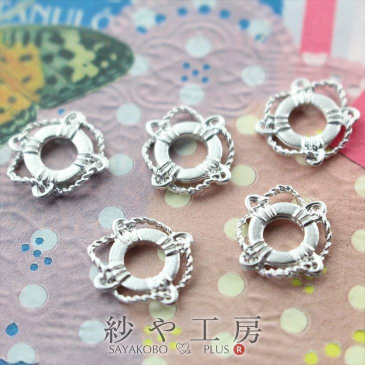 楽天アクセサリーパーツの店 紗や工房チャーム 浮き輪 カン付 マットシルバー 12mm 6個 6ヶ マリン 海 舟 船 アクセサリーチャーム 約1.2cm メタルパーツ 金属チャーム 金属パーツ さや工房 手作り アクセサリー パーツ ハンドメイド ハンドメイドパーツ 材料 アクセサリーパーツ 問屋 卸 おすすめ