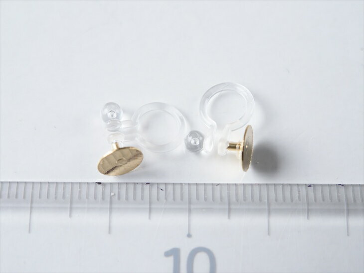 イヤリング パーツ 2個 1ペア 樹脂クリップピアス ゴールド 5mm ノンホールピアス 平皿 約0.5cm 台座付き アレルギー対応 痛くない ハンドメイド 金具 イヤリングパーツ イヤリング金具 さや工房 沙や工房