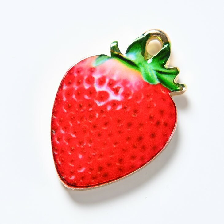 チャーム リアルないちご レッド