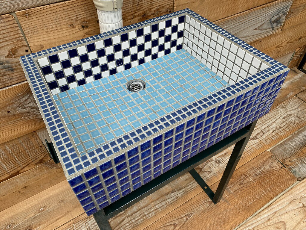 人気！ガーデンシンク タイルシンク 防水 抗菌 洗面ボウル ガーデンパン 庭 手洗い 小型 店舗 屋内 水受け 屋外 外用シンク 外の流し台 カフェ 流し トイレ ガーデニング レトロ 可愛い おしゃれ 人気 古民家 リフォーム タイル