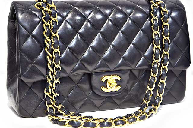 Rakuten - シャネル　CHANEL　マトラッセ 25　チェーンショルダーバッグ　ハンドバッグ　黒　ブラック　ラムスキン　G金具　　ゴールド金具　ダブルフラップ　ダブルチェーン　2WAY　Wフラップ　Wチェーン　12番台　本物　ランクA　Black　25cm