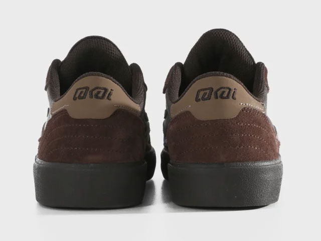 国内正規品 Lakai CAMBRIDGE CHESTNUT SUEDE MONOCHROME ケンブリッジ チェスナット スエード モノクローム ラカイ スケート SKATE スニーカー OSLK25FA4CA — vista 3