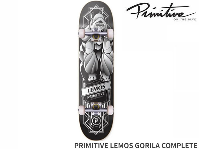 5.25″ Primitive trucks.53mm Humming bird 98a Primitive Wheels.Abec 5 bearings.Width: 8.0″.Length: 30.75″.Wheelbase: 14″.Primitive (プリミティブ)世界でもっとも有名なプロスケーターPaul Rodriguez(ポール・ロドリゲス)を幼少時代からサポートし、常に新しい情報を発信するスケートセレクトブティックとして2008年にOPEN。「スケーターは勿論、スニーカーコレクターやファッションにうるさい奴らの為に最高の物を提供する事。」をコンセプトにNIKE、NIXON、alife、HUFなど様々なブランドをセレクトし販売している。 更に、スケートセレクトブティックとしてNIKE SB、DIAMOND supply、OAKLEY、NIXONとのコラボレーションや、CAPからアクセサリーまで全身コーディネートが可能なオリジナルアパレルブランドとしても発信し続ける。ミュージックやアートそしてファッションといった"カルチャー"、そして南カルフォルニアのライフスタイルが生み出す"オリジナリティー"や全ての要素を含む"スケートシーン"を全てアイテムへ反映させるブランドがこの"Primitive"。メーカー希望小売価格はメーカーサイトに基づいて掲載しています