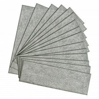 ふわふわのクッション性で生活音や床へのキズを軽減。ペットにもやさしい階段マットです。丸洗いできていつでも清潔にお使いいただけます。※洗濯の際は洗濯ネットをお使いください。※洗濯表示に従い、お洗濯をお願いします。サイズ22×70cm個装サイズ：41×48×64cm重量個装重量：295g素材・材質ポリエステル100%仕様製法:タフトすべり止め付き丸洗いOKセット内容15枚生産国中国fk094igrjs