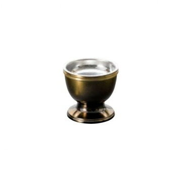 上品な光沢が美しい真鍮製の仏器です。サイズ奥行47×幅47×高さ45mm個装サイズ：30.0×20.0×15.0cm重量109g個装重量：650g素材・材質本体:真鍮、表面加工/ウレタン金具:ステンレス生産国日本fk094igrjs