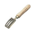 うろこ取り【小:45x24mm】真鍮 ウロコ取り 鱗 鮮魚 調理道具 業務用 家庭用 水産加工 下ごしらえ 魚介 定番 おすすめ 使いやすい 丈夫 和食 料理人 居酒屋 持ちやすい 金色 木柄 滑りにくい 長持ち