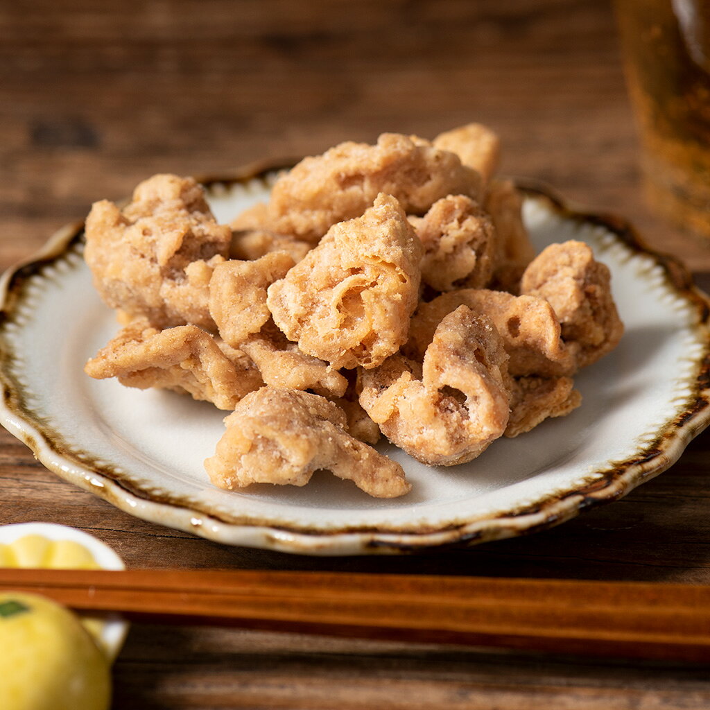 小粋な、ひとり飲み　鶏皮チップス塩味　32g（おつまみ）