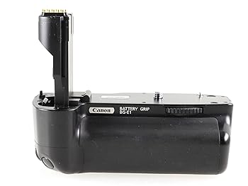 【中古】Canon バッテリ-グリップ BG-E1 8865A001【メーカー名】【メーカー型番】【ブランド名】キヤノン カメラ用バッテリーグリップ・バッテリーケース 【商品説明】Canon バッテリ-グリップ BG-E1 8865A001画像はサンプル写真のため商品のコンディション・付属品の有無については入荷の度異なります。掲載と付属品が異なる場合は確認のご連絡をさせて頂きます。※中古品のため「限定」「初回」「保証」「DLコード」などの表記がありましても、特典・付属品・帯・保証等は付いておりません。（未使用・未開封品は除く）中古品のため使用に影響ない程度の使用感・経年劣化（傷、汚れなど）がある場合がございます。※中古品の特性上ギフトには適しておりません。当店では初期不良に限り、商品到着から5日間は返品を受付けております。お問い合わせ・メールにて不具合詳細をご連絡ください。お客様都合での返品はお受けしておりませんのでご了承ください。他モールとの併売品の為、売り切れの場合はご連絡させて頂きます。★ご注文からお届けまで1、ご注文（24時間受付）2、注文確認⇒当店から注文確認メールを送信致します3、在庫確認⇒中古品は受注後に、再メンテナンス、梱包しますので、お届けまで3日〜10日程度とお考え下さい。4、入金確認⇒前払い決済をご選択の場合、ご入金確認後、配送手配を致します5、出荷⇒配送準備が整い次第、出荷致します。配送業者、追跡番号等の詳細をメール送信致します。6、到着⇒出荷後、1〜3日後に商品が到着します。※離島、北海道、沖縄は遅れる場合がございます。予めご了承下さい。お電話でのお問合せは少人数で運営の為受け付けておりませんので、お問い合わせ・メールにてお願い致します。ご来店ありがとうございます。当店では良品中古を多数揃えております。お電話でのお問合せは少人数で運営の為受け付けておりませんので、お問い合わせ・メールにてお願い致します。