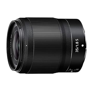 【中古】［非常に良い］Nikon 単焦点レンズ NIKKOR Z 35mm f/1.8S Zマウント フルサイズ対応 Sライン【メーカー名】【メーカー型番】【ブランド名】Nikon ミラーレスカメラレンズ 【商品説明】Nikon 単焦点レンズ NIKKOR Z 35mm f/1.8S Zマウント フルサイズ対応 Sライン画像はサンプル写真のため商品のコンディション・付属品の有無については入荷の度異なります。掲載と付属品が異なる場合は確認のご連絡をさせて頂きます。※中古品のため「限定」「初回」「保証」「DLコード」などの表記がありましても、特典・付属品・帯・保証等は付いておりません。（未使用・未開封品は除く）中古品のため使用に影響ない程度の使用感・経年劣化（傷、汚れなど）がある場合がございます。※中古品の特性上ギフトには適しておりません。当店では初期不良に限り、商品到着から5日間は返品を受付けております。お問い合わせ・メールにて不具合詳細をご連絡ください。お客様都合での返品はお受けしておりませんのでご了承ください。他モールとの併売品の為、売り切れの場合はご連絡させて頂きます。★ご注文からお届けまで1、ご注文（24時間受付）2、注文確認⇒当店から注文確認メールを送信致します3、在庫確認⇒中古品は受注後に、再メンテナンス、梱包しますので、お届けまで3日〜10日程度とお考え下さい。4、入金確認⇒前払い決済をご選択の場合、ご入金確認後、配送手配を致します5、出荷⇒配送準備が整い次第、出荷致します。配送業者、追跡番号等の詳細をメール送信致します。6、到着⇒出荷後、1〜3日後に商品が到着します。※離島、北海道、沖縄は遅れる場合がございます。予めご了承下さい。お電話でのお問合せは少人数で運営の為受け付けておりませんので、お問い合わせ・メールにてお願い致します。ご来店ありがとうございます。当店では良品中古を多数揃えております。お電話でのお問合せは少人数で運営の為受け付けておりませんので、お問い合わせ・メールにてお願い致します。