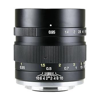 【中古】中一光学(ZHONG YI OPITCS) 単焦点レンズ SPEEDMASTER 35mm F0.95 II (キヤノンEF-Mマウント)(ブラック)【メーカー名】【メーカー型番】【ブランド名】中一光学 ミラーレスカメラレンズ 【商品説明】中一光学(ZHONG YI OPITCS) 単焦点レンズ SPEEDMASTER 35mm F0.95 II (キヤノンEF-Mマウント)(ブラック)画像はサンプル写真のため、商品のコンディション・付属品の有無については入荷の度異なります。掲載と付属品が異なる場合は確認のご連絡をさせて頂きます。※中古品のため「限定」「初回」「保証」「DLコード」などの表記がありましても、特典・付属品・帯・保証等は付いておりません。（未使用・未開封品は除く）※コミック、CD、DVD、VHSは、レンタルアップ品の場合もございます。気になる方は購入前にお問い合わせ・メールにてお願い致します。中古品のため使用に影響ない程度の使用感・経年劣化（傷、汚れなど）がある場合がございます。※中古品の特性上ギフトには適しておりません。当店では初期不良に限り、商品到着から5日間は返品を受付けております。お問い合わせ・メールにて不具合詳細をご連絡ください。お客様都合での返品はお受けしておりませんのでご了承ください。他モールとの併売品の為、売り切れの場合はご連絡させて頂きます。★ご注文からお届けまで1、ご注文（24時間受付）2、注文確認⇒当店から注文確認メールを送信致します3、在庫確認⇒中古品は受注後に、再メンテナンス、梱包しますので、お届けまで3日〜10日程度とお考え下さい。4、入金確認⇒前払い決済をご選択の場合、ご入金確認後、配送手配を致します5、出荷⇒配送準備が整い次第、出荷致します。配送業者、追跡番号等の詳細をメール送信致します。6、到着⇒出荷後、1〜3日後に商品が到着します。※離島、北海道、沖縄は遅れる場合がございます。予めご了承下さい。お電話でのお問合せは少人数で運営の為受け付けておりませんので、お問い合わせ・メールにてお願い致します。ご来店ありがとうございます。当店では良品中古を多数揃えております。お電話でのお問合せは少人数で運営の為受け付けておりませんので、お問い合わせ・メールにてお願い致します。