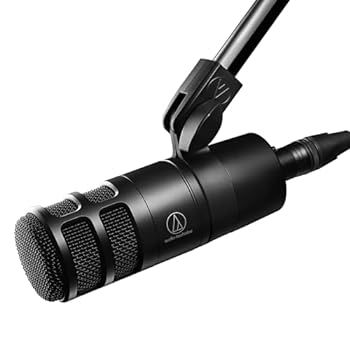 【中古】オーディオテクニカ AT2040 ダイナミックマイク 超単一指向性マイク/XLR/ポップフィルター内蔵/ポッドキャスト/オーディオブック/ゲーム実況/動