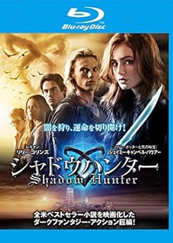 【中古】シャドウハンター ブルーレイディスク [レンタル落ち]【メーカー名】【メーカー型番】【ブランド名】【商品説明】シャドウハンター ブルーレイディスク [レンタル落ち]画像はサンプル写真のため商品のコンディション・付属品の有無については入荷の度異なります。※中古品のため「限定」「初回」「保証」「DLコード」などの表記がありましても、特典・付属品・保証等は付いておりません。※コミック、CD、DVD、VHSは、レンタルアップ品の場合もございます。気になる方は購入前にお問い合わせください。中古品のため使用に影響ない程度の使用感・経年劣化（傷、汚れなど）がある場合がございます。※中古品の特性上ギフトには適しておりません。当店では初期不良に限り、商品到着から5日間は返品を受け付けております。お問い合わせ・メールにて不具合詳細をご連絡ください。お客様都合での返品はお受けしておりませんのでご了承ください。他モールとの併売品の為、売り切れの場合はご連絡させて頂きます。★ご注文からお届けまで1、ご注文（24時間受付）2、注文確認⇒当店から注文確認メールを送信致します3、在庫確認⇒中古品は受注後に、再メンテナンス、梱包しますので、お届けまで3日〜10日程度とお考え下さい。※海外在庫の場合は2〜3週間程度でのお届けとなります。4、入金確認⇒前払い決済をご選択の場合、ご入金確認後、配送手配を致します5、出荷⇒配送準備が整い次第、出荷致します。配送業者、追跡番号等の詳細をメール送信致します。6、到着⇒出荷後、1〜3日後に商品が到着します。※離島、北海道、沖縄は遅れる場合がございます。予めご了承下さい。お電話でのお問合せは少人数で運営の為受け付けておりませんので、お問い合わせ・メールにてお願い致します。ご来店ありがとうございます。当店では良品中古を多数揃えております。お電話でのお問合せは少人数で運営の為受け付けておりませんので、お問い合わせ・メールにてお願い致します。