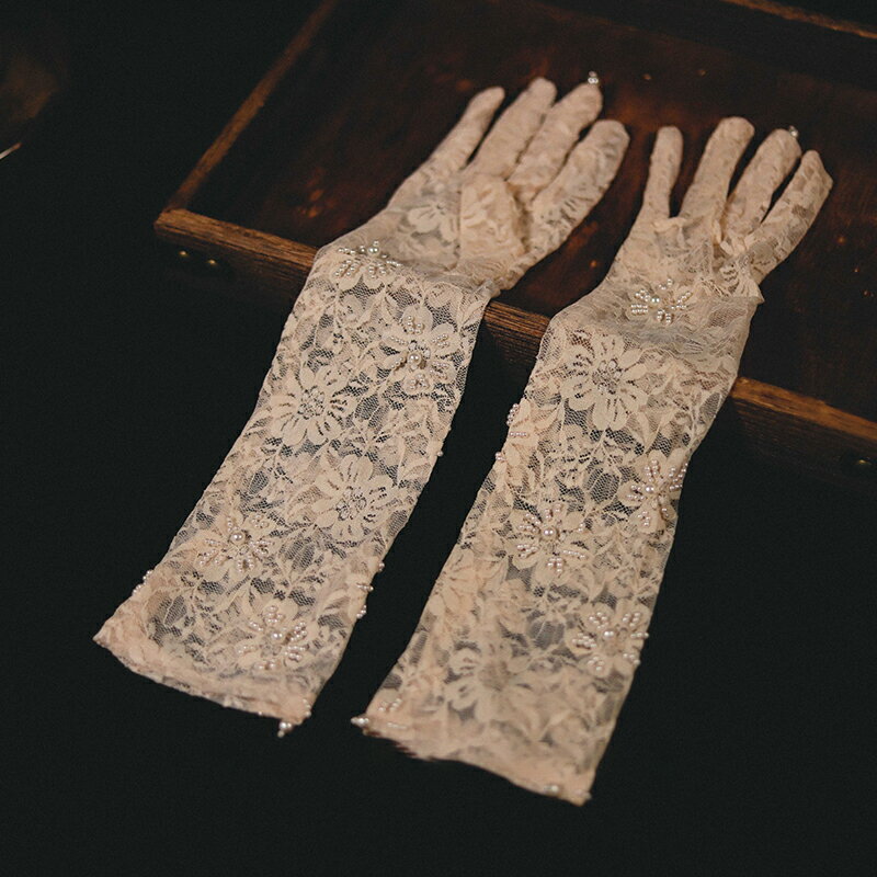 送料無料 ウェディンググローブ 柄プリント ロンググローブ 透け感 レース ブライダル 手袋 wedding gloves ドレスグローブ 指ありドレスグローブ ウェディング小物 新婦 ニ次会 披露宴 撮影道具 パーティー エレガント