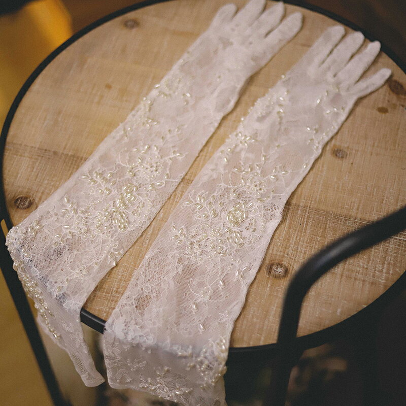 【送料無料】ウェディンググローブ レース 柄プリント ロンググローブ ブライダル手袋 wedding gloves 指ありドレスグローブ ドレスグローブ ブライダル小物 結婚式 ニ次会 披露宴 パーティー 撮影道具 お洒落 上品