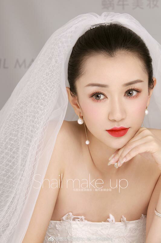 ウェディングベール 立体感 二重ベール 結婚式 披露宴 セミロング 手作りベール ベールダウン ベールアップ 純白 ふわふわ シンプル 海外撮影 旅行結婚 撮影道具