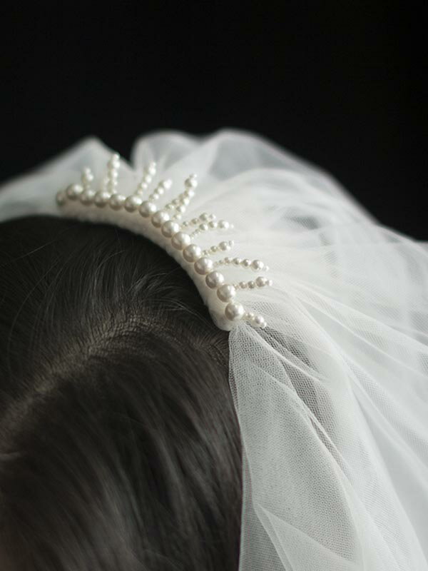 情熱の恋人 ウェディングベール フランスベール 結婚式 パーティー 披露宴 セミロング 手作りベール ベールダウン ベールアップ オフホワイト かため 立体感 造形しやすい ふんわり 優雅 ビンテージ 海外撮影 旅行結婚 撮影道具